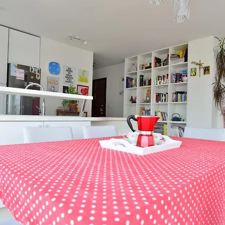 Rita Exclusive With Parking Apartment *