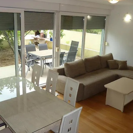 Rita Exclusive With Parking